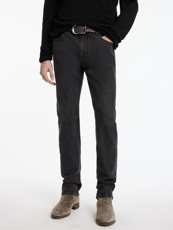 J704 - TAPER FIT - DANI WASH
