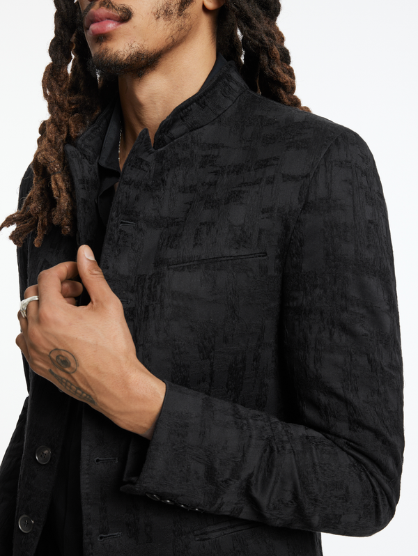 VARICK SLIM FIT CUT-AWAY JACKET WITH PEAK NAPEL AND SLIT CHEST PKT, DOUBLE BESOM HIP PKTS