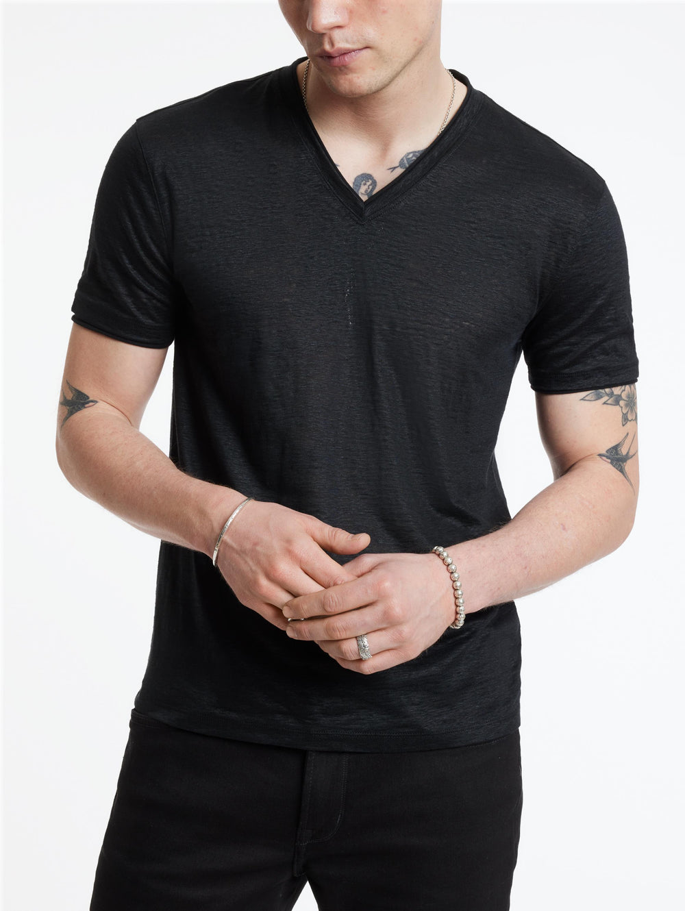 WOOSTER SLIM FIT LINEN V-NECK