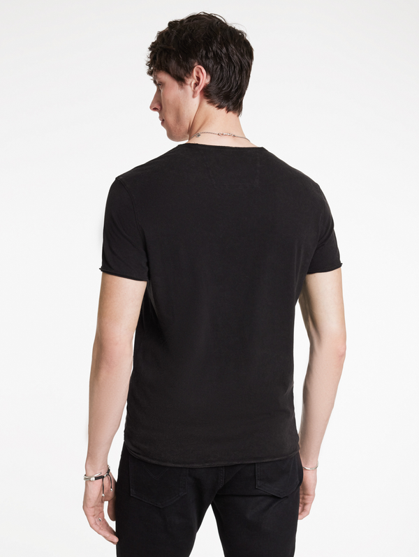 SS RAW EDGE TEE - PENDANTS