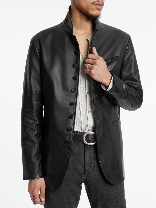 WOODWARD MULTI BUTTON CLOSURE NOTCH LAPEL JACKET WITH WIRE INSERTED COLLAR
