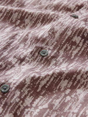 ROSS SLIM FIT LS SPORT SHIRT W/ MAUVE RECORD PRINT
