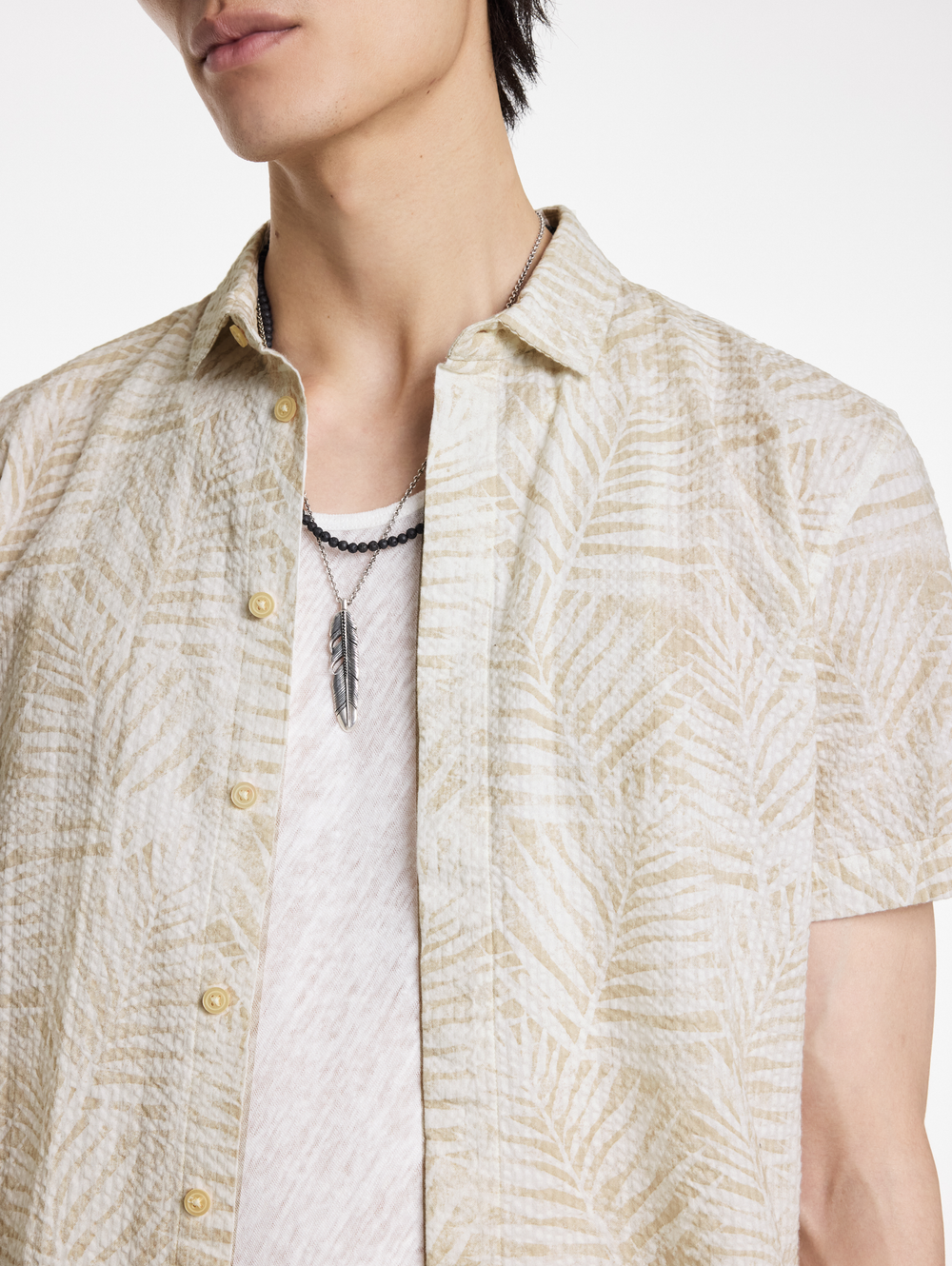 LOREN SHORT SLEEVE SHIRT IN PALM PRINT SEERSUCKER