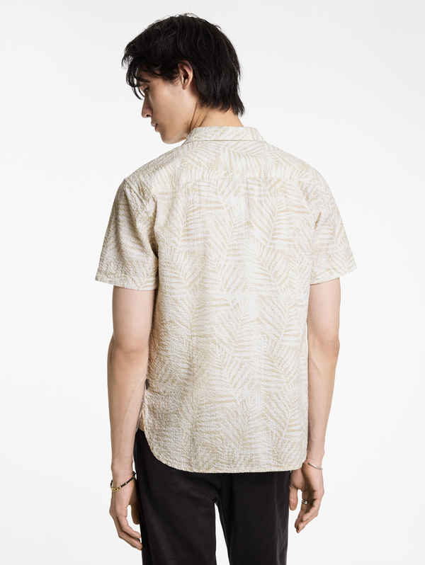 LOREN SHORT SLEEVE SHIRT IN PALM PRINT SEERSUCKER