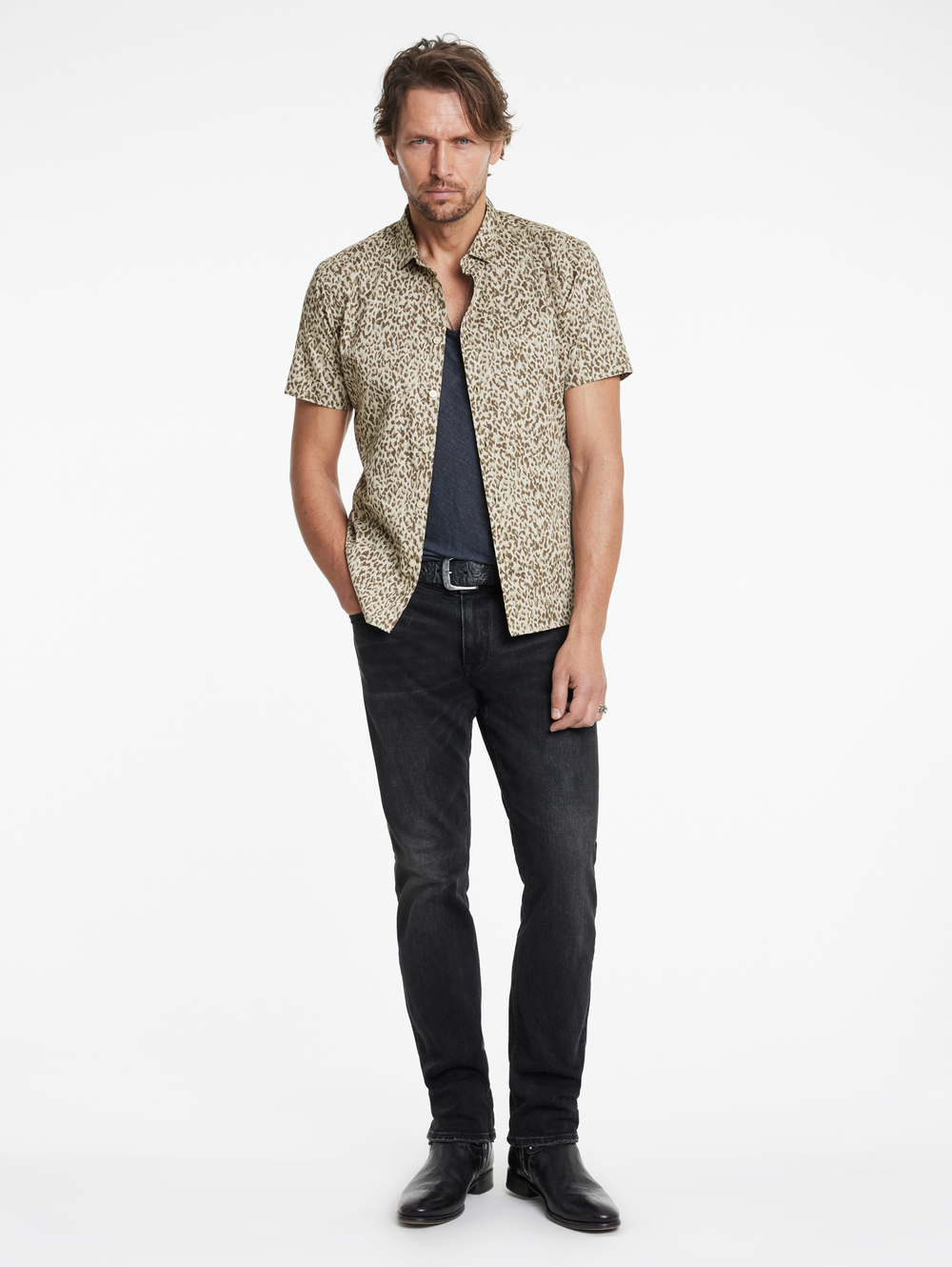 SEAN SHORT SLEEVE SHIRT IN LEO PRINT